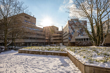 Universität Hamburg im Winter
